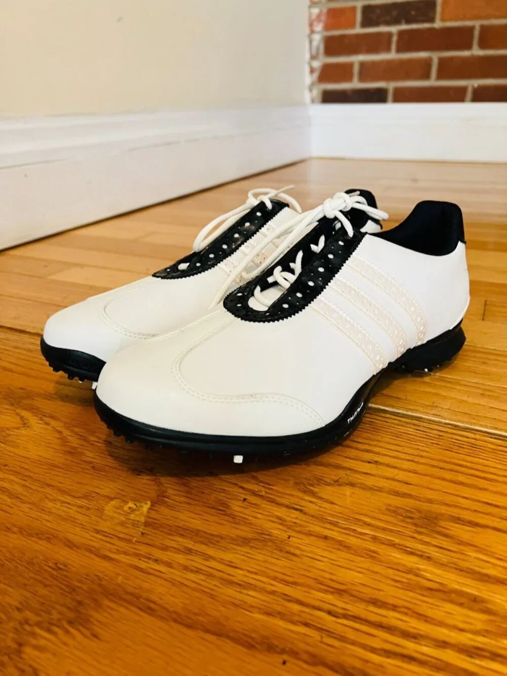 Women's Adidas Golf Shoes Sneakers Size 8.5